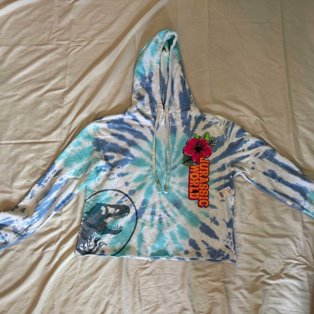 NWT Universal Studios Jurassic World Blue Tie Dye Cropped Large Sweatshirt
